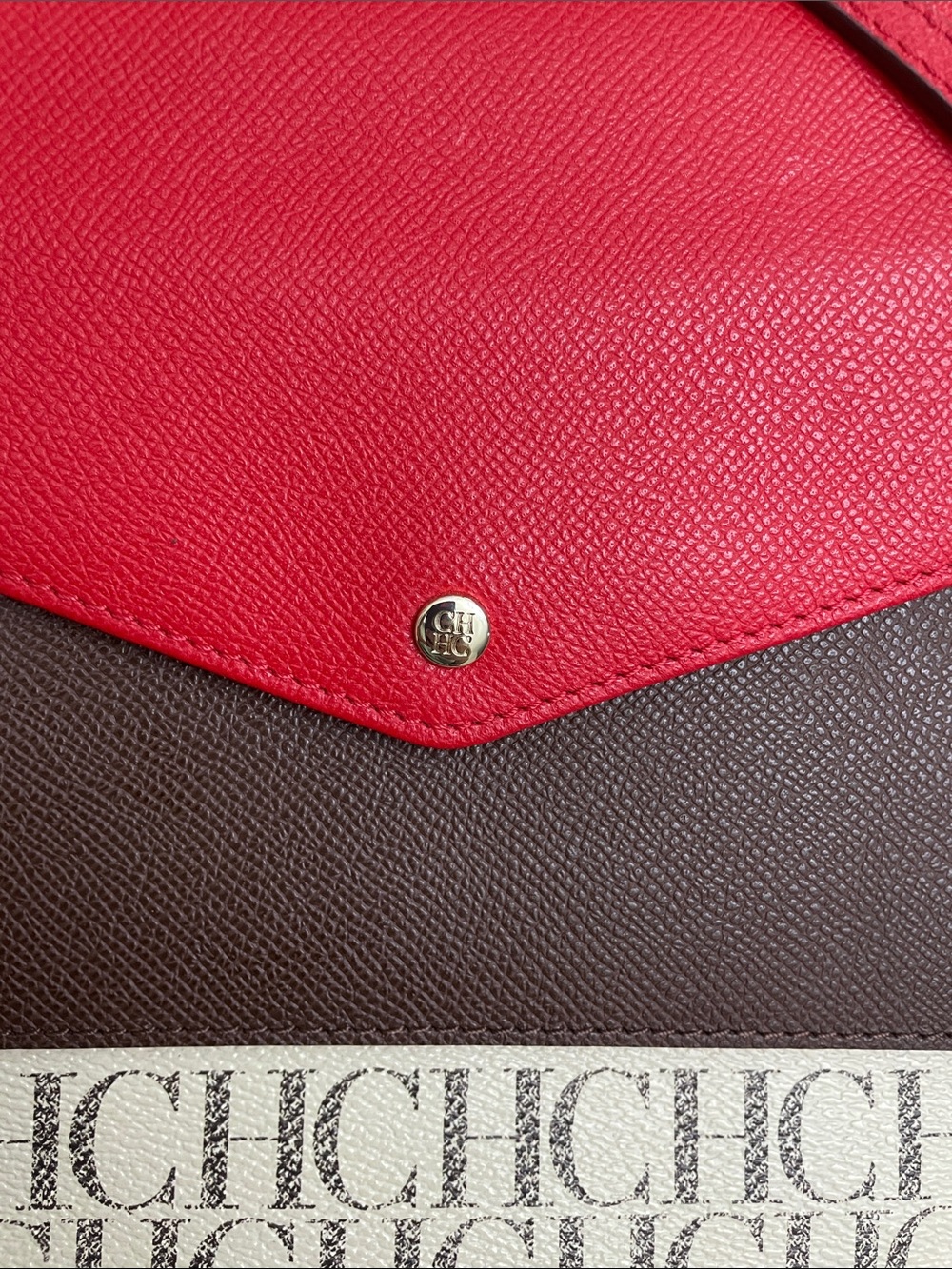 Carolina Herrera Leather Envelope Crossbody - Picture 3 of 8